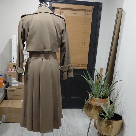 Anna Collection Wool Coat in Tan In Amazing Condition Like New 100% Wool Ptp 22i - Picture 4 of 12